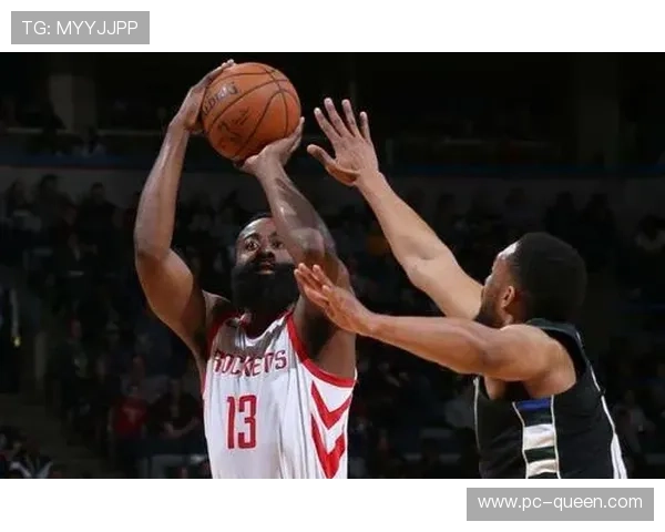 魔球理论优化：中距离投篮于特定情境效率回归